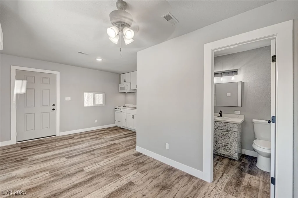 1436 Bartlett, Las Vegas, NV 89106