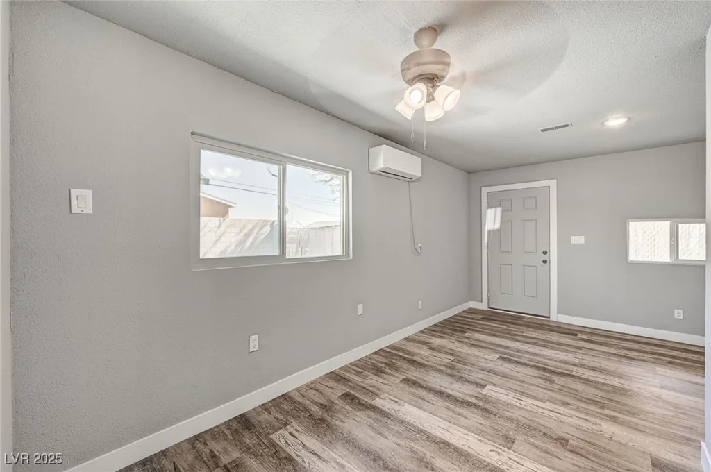 1436 Bartlett, Las Vegas, NV 89106