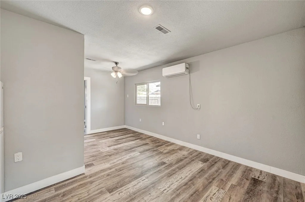 1436 Bartlett, Las Vegas, NV 89106
