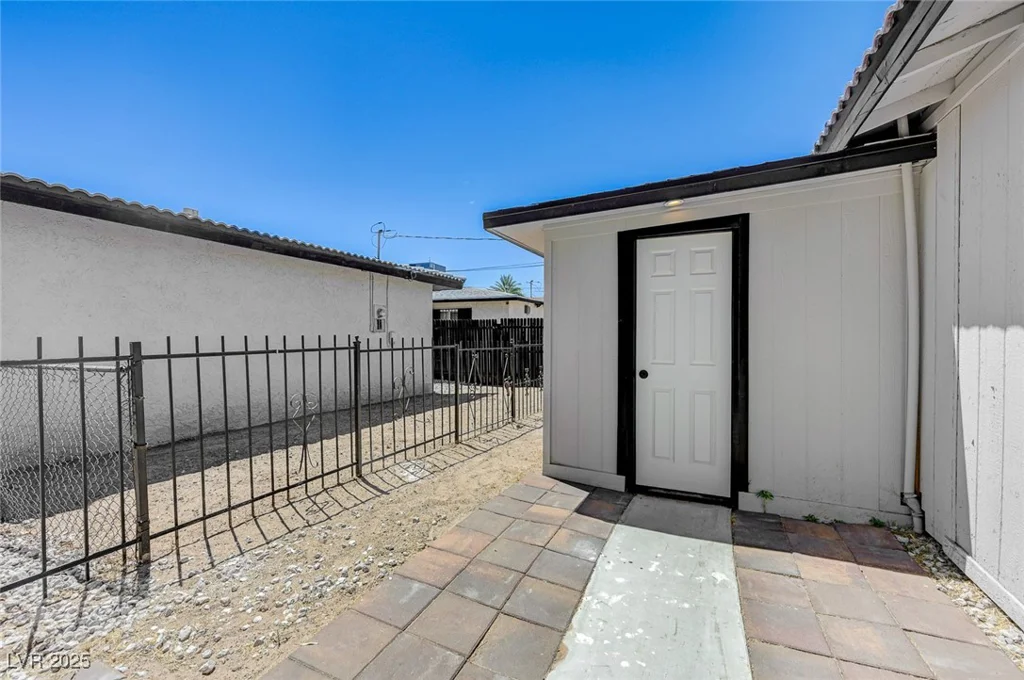 1436 Bartlett, Las Vegas, NV 89106