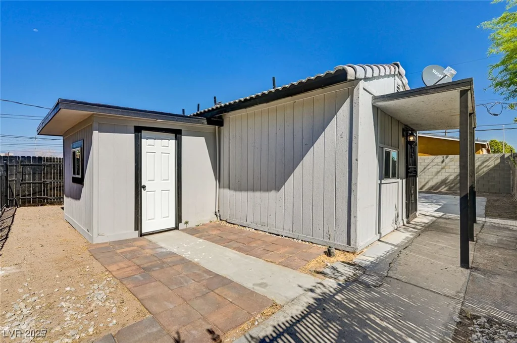 1436 Bartlett, Las Vegas, NV 89106