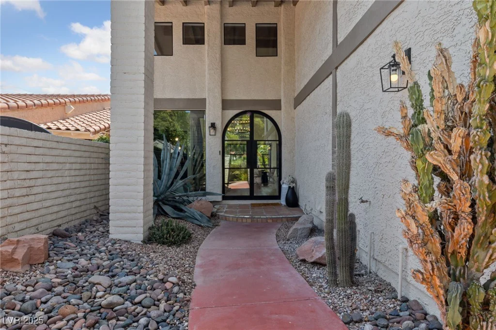 3021 Plaza De Monte, Las Vegas, NV 89102
