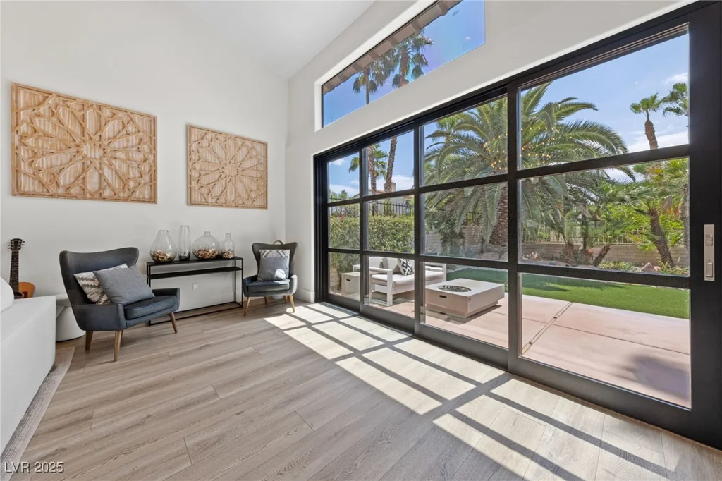 3021 Plaza De Monte, Las Vegas, NV 89102