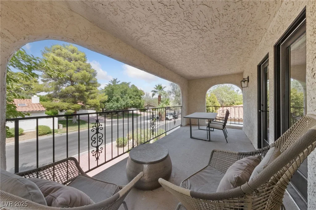 3021 Plaza De Monte, Las Vegas, NV 89102