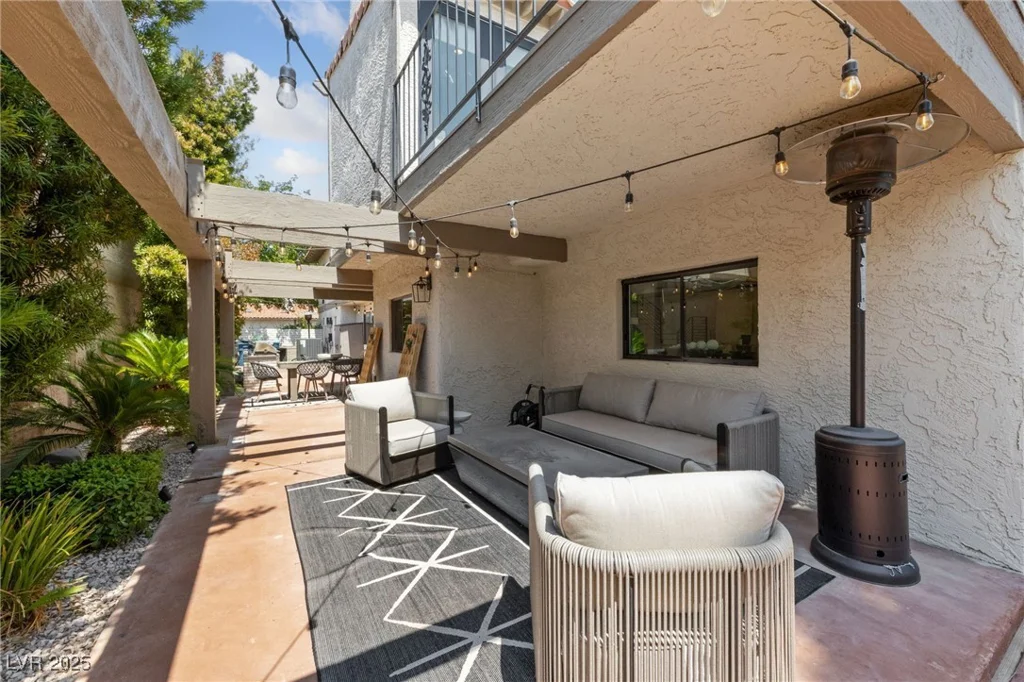 3021 Plaza De Monte, Las Vegas, NV 89102