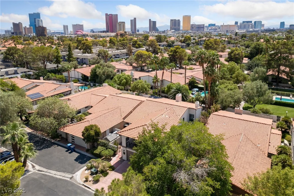 3021 Plaza De Monte, Las Vegas, NV 89102