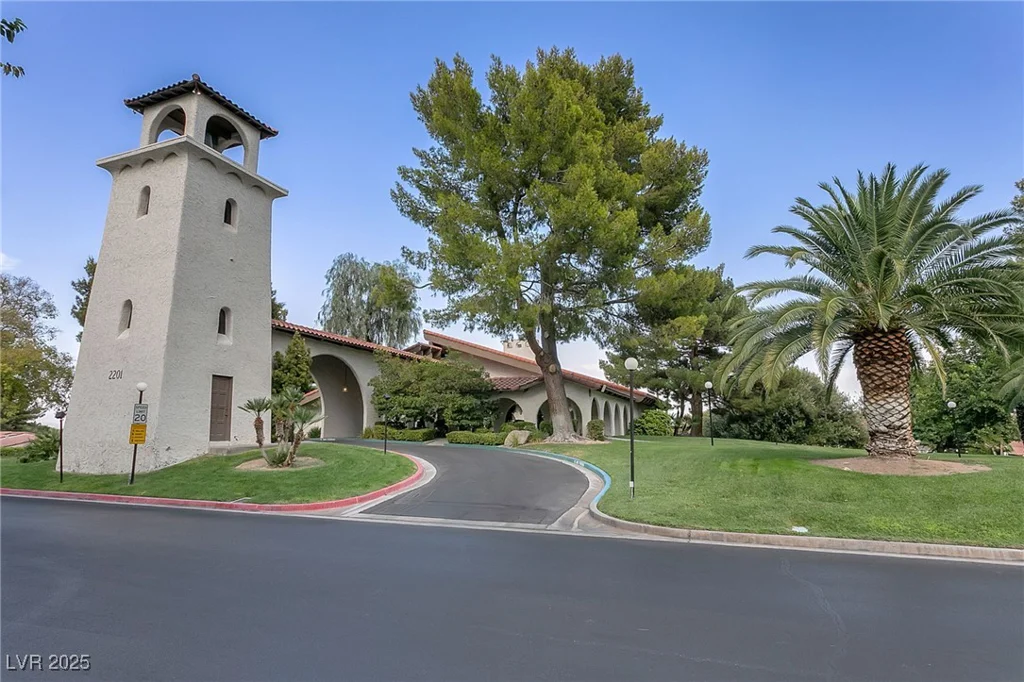3021 Plaza De Monte, Las Vegas, NV 89102