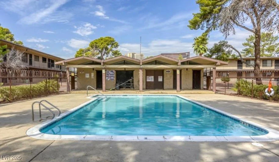 575 Royal Crest, Las Vegas, NV 89169