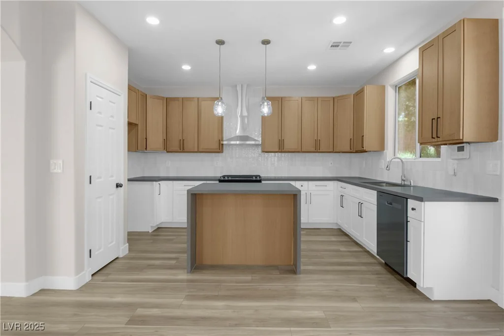 177 Rocky Star, Henderson, NV 89012