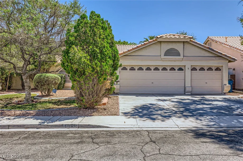 1905 Dakota Hills, Las Vegas, NV 89123