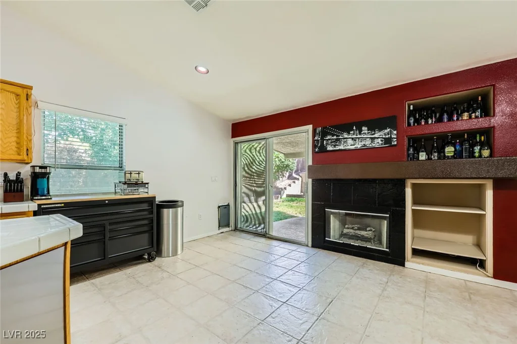 1905 Dakota Hills, Las Vegas, NV 89123