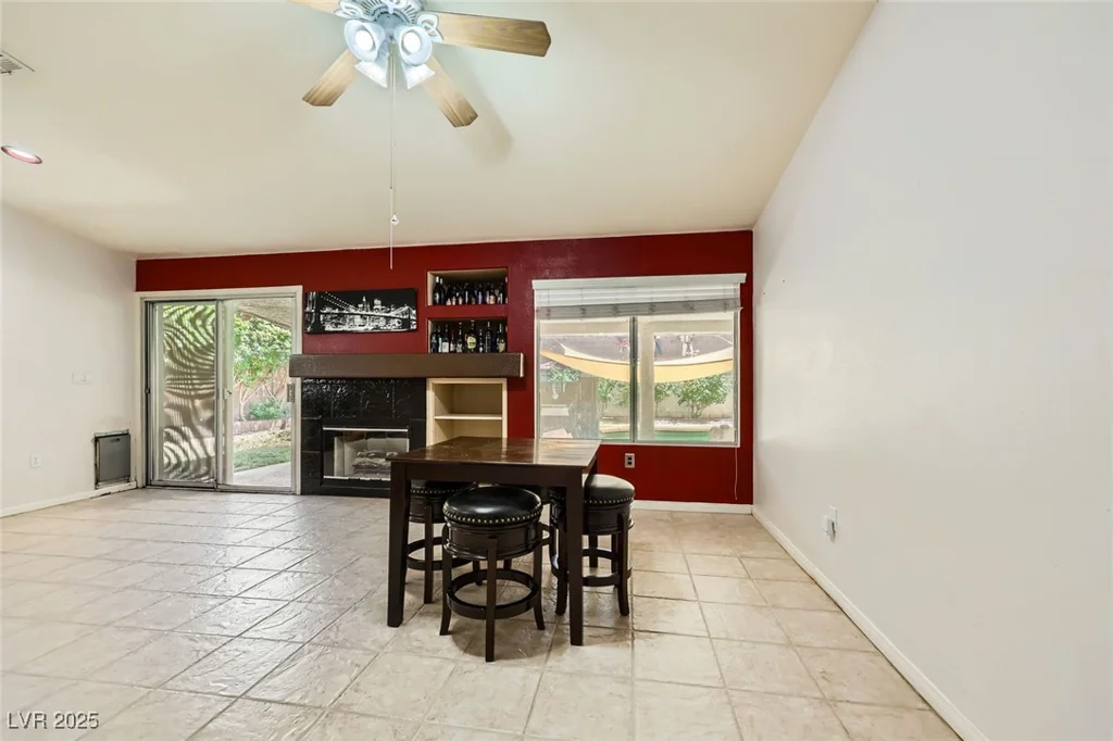 1905 Dakota Hills, Las Vegas, NV 89123