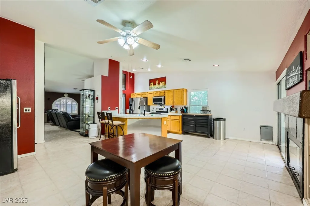 1905 Dakota Hills, Las Vegas, NV 89123