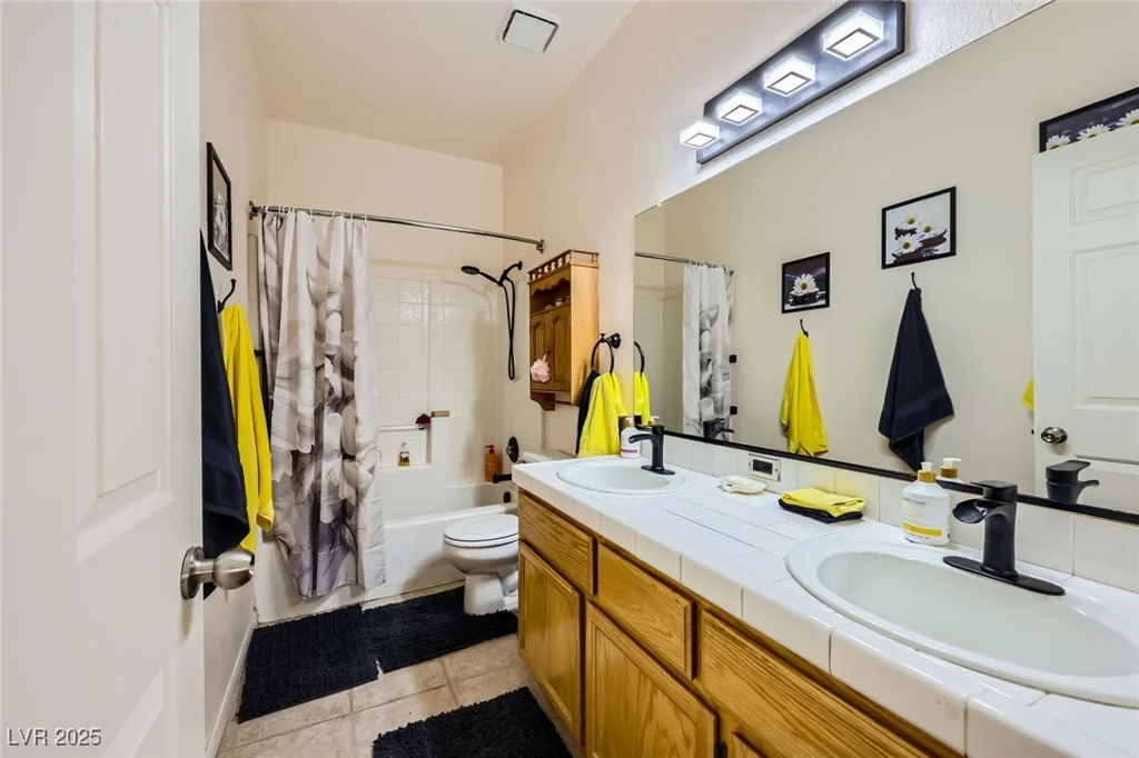 1905 Dakota Hills, Las Vegas, NV 89123