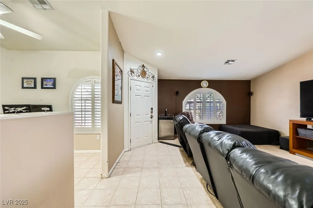 1905 Dakota Hills, Las Vegas, NV 89123
