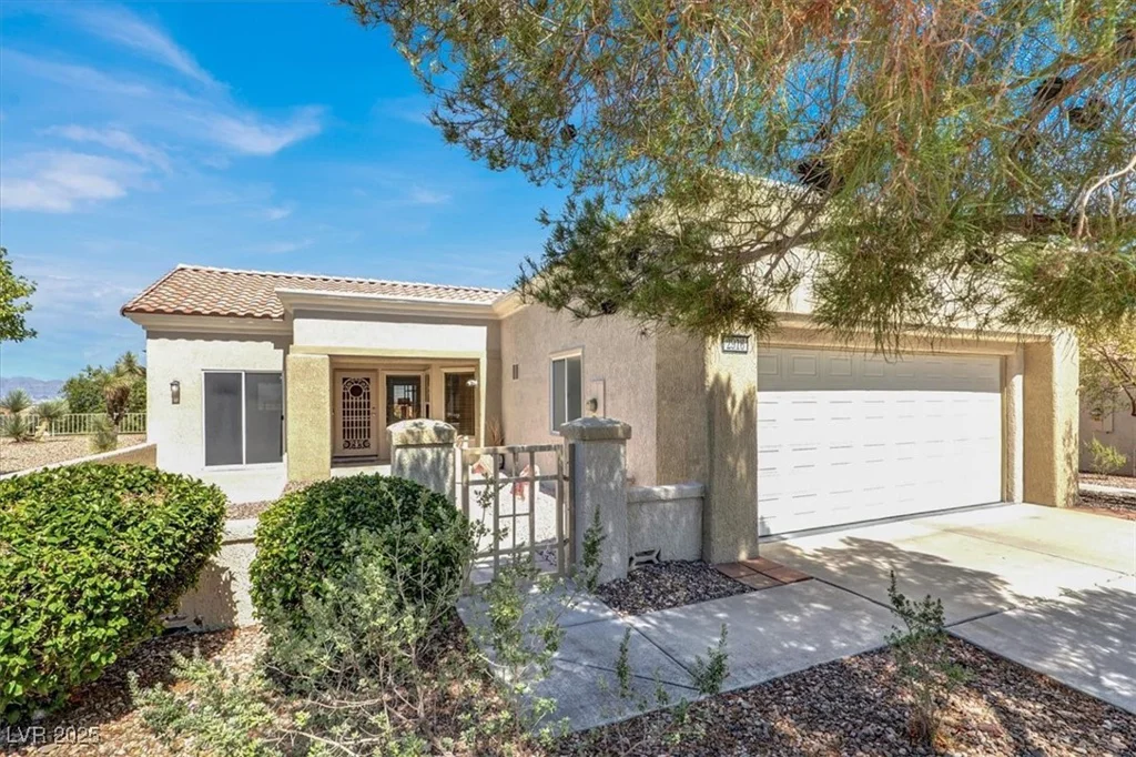 2916 Fitzroy, Las Vegas, NV 89134