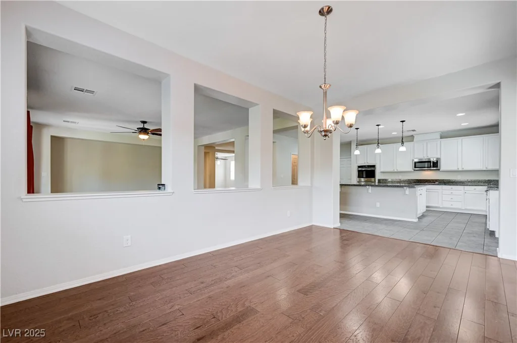 6656 Fort William, North Las Vegas, NV 89084