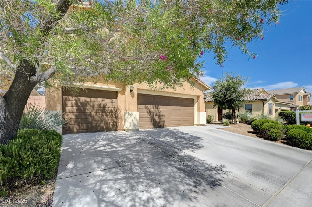 6656 Fort William, North Las Vegas, NV 89084
