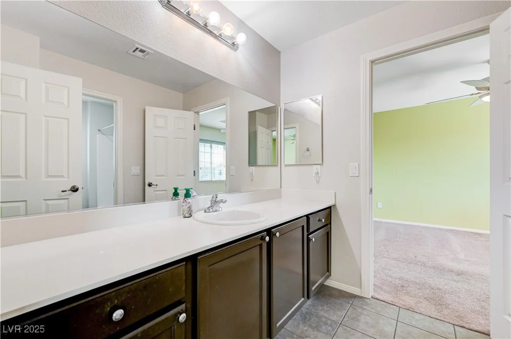 6656 Fort William, North Las Vegas, NV 89084