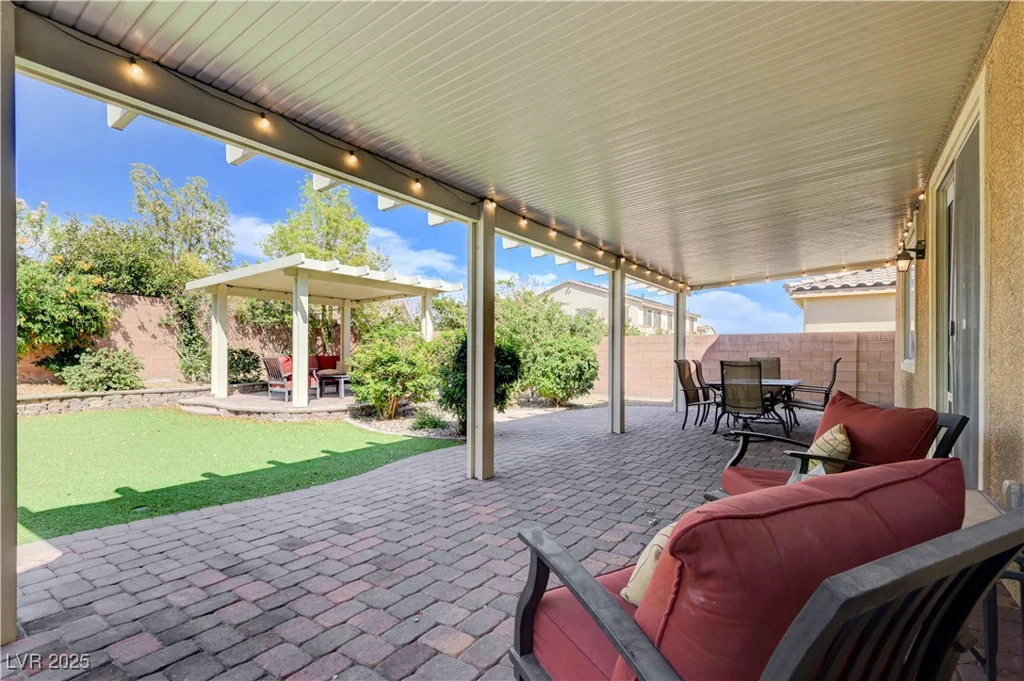 6656 Fort William, North Las Vegas, NV 89084