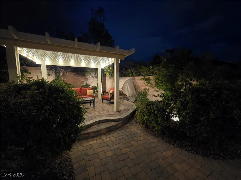 6656 Fort William, North Las Vegas, NV 89084
