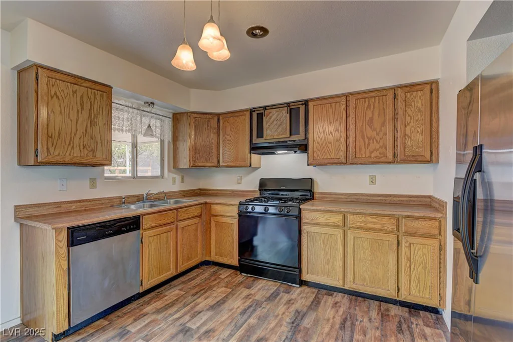 392 Dooley, Henderson, NV 89015