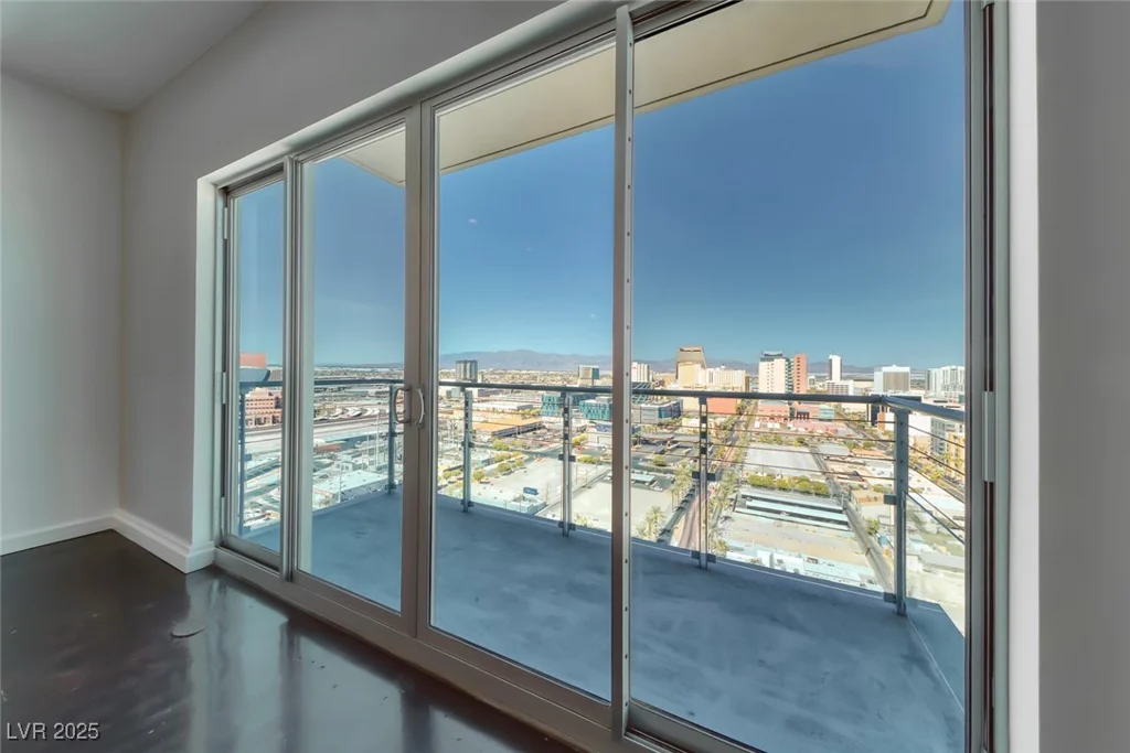 200 Hoover, Las Vegas, NV 89101