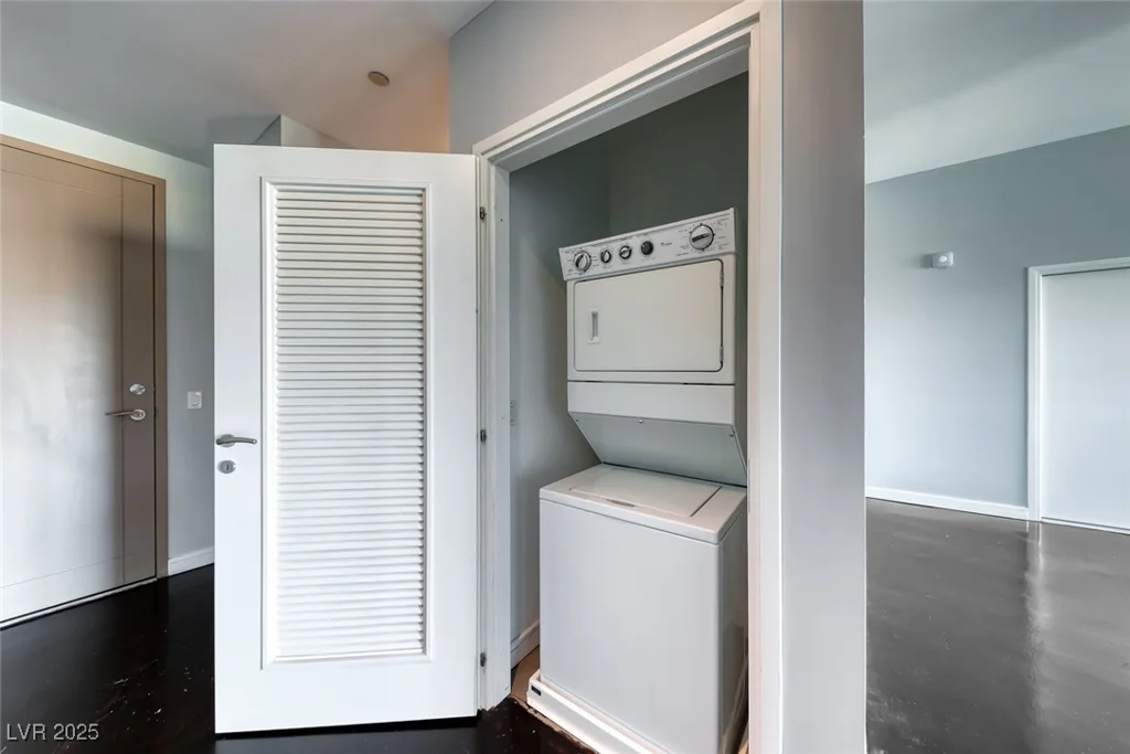 200 Hoover, Las Vegas, NV 89101