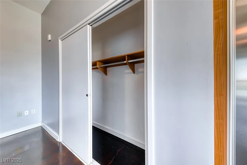 200 Hoover, Las Vegas, NV 89101