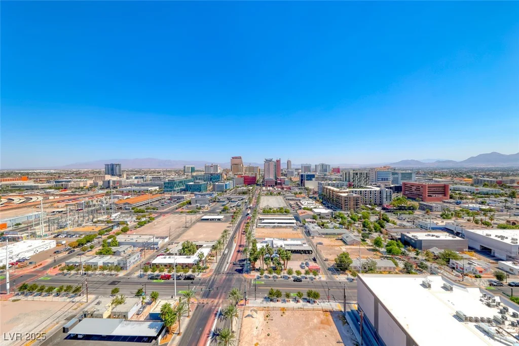 200 Hoover, Las Vegas, NV 89101