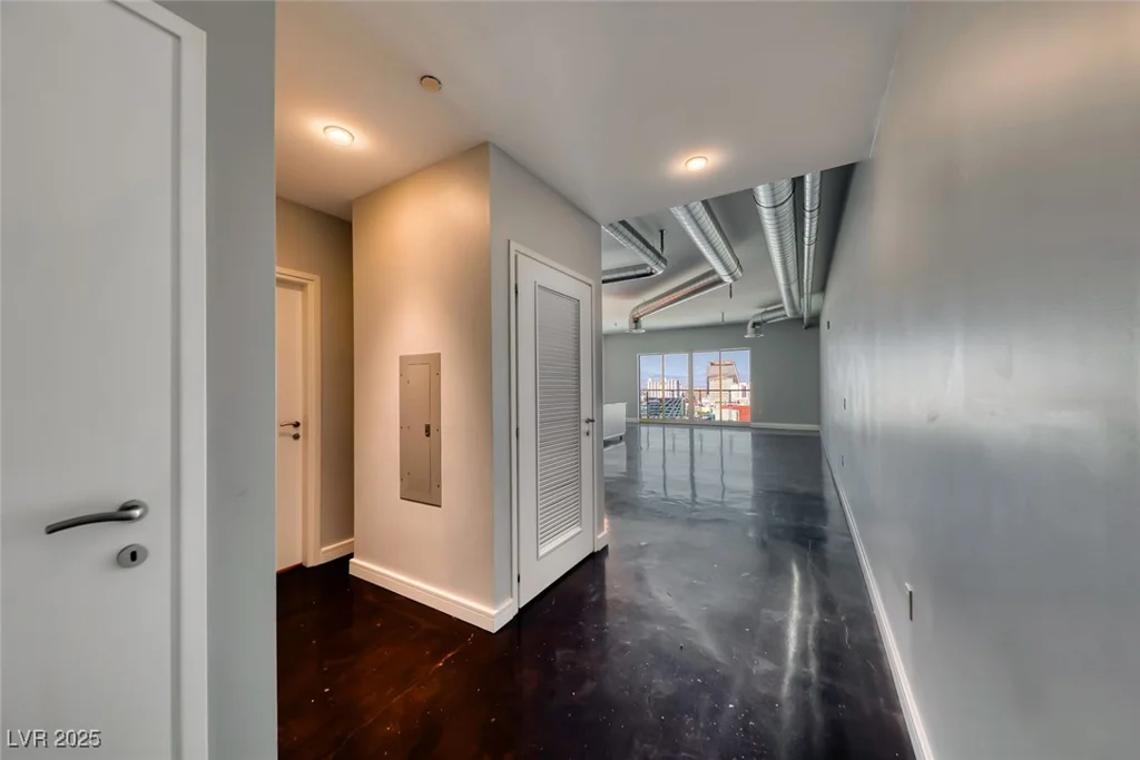 200 Hoover, Las Vegas, NV 89101