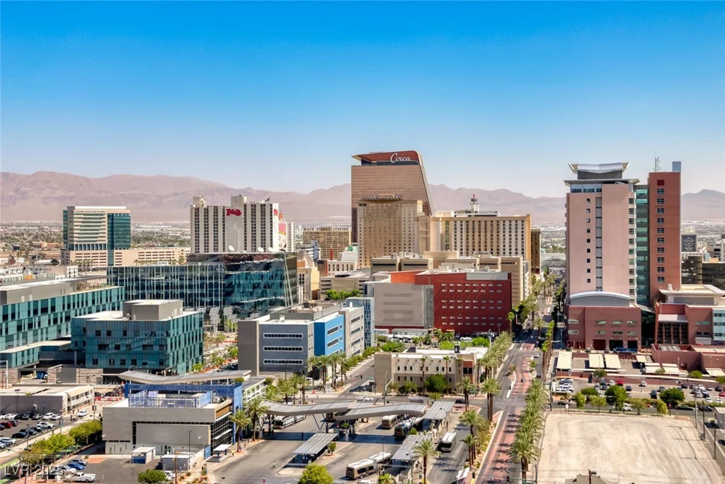 200 Hoover, Las Vegas, NV 89101
