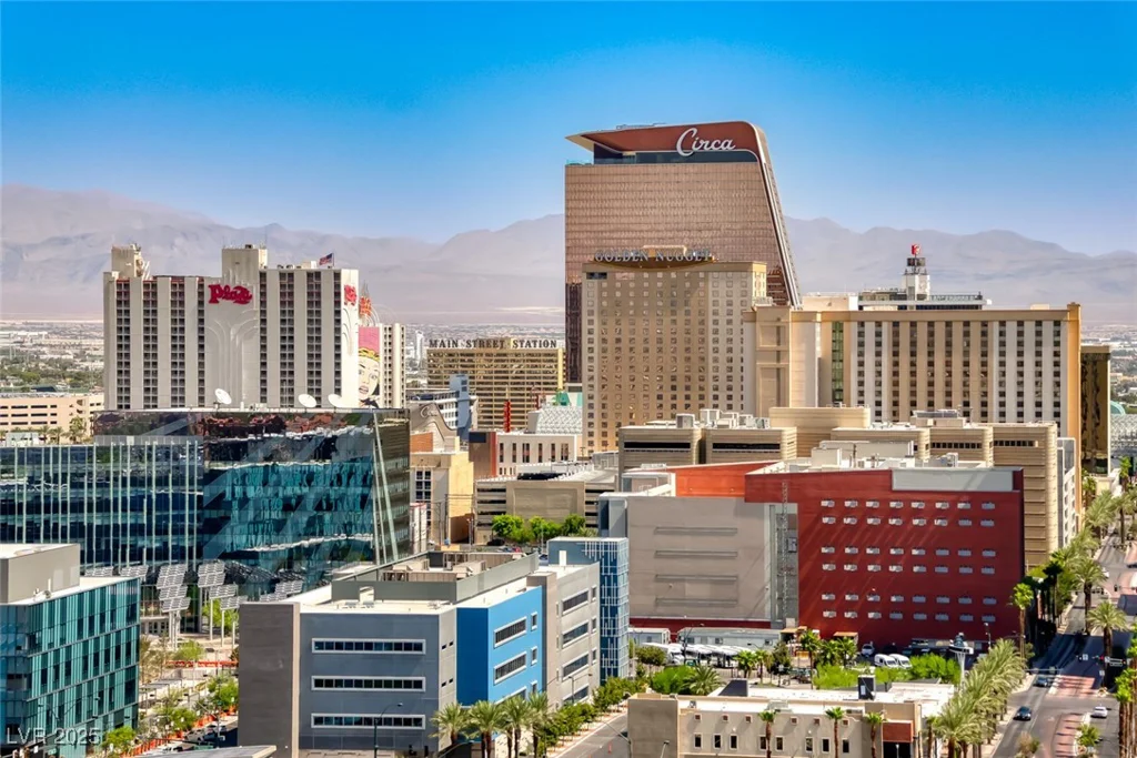 200 Hoover, Las Vegas, NV 89101