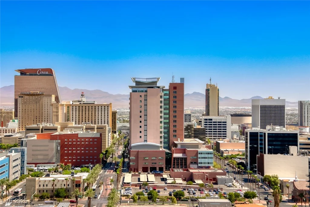 200 Hoover, Las Vegas, NV 89101