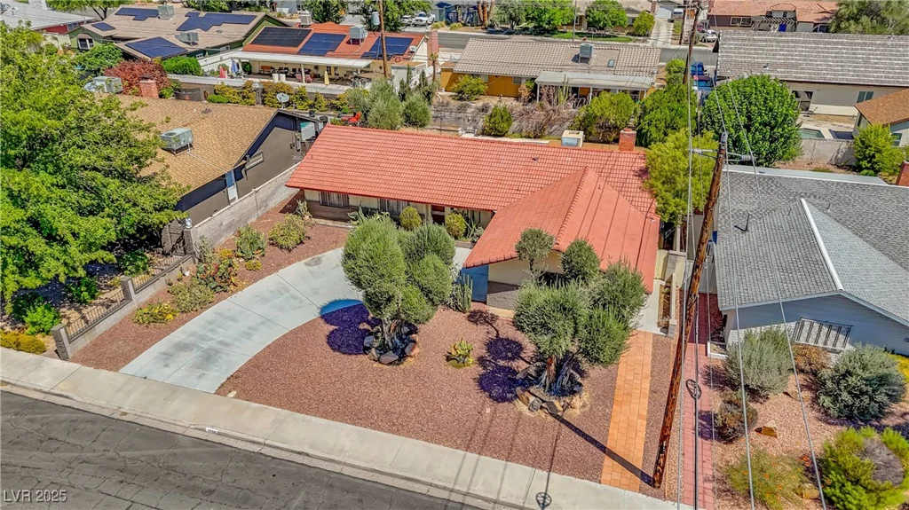 2604 Gilmary, Las Vegas, NV 89102