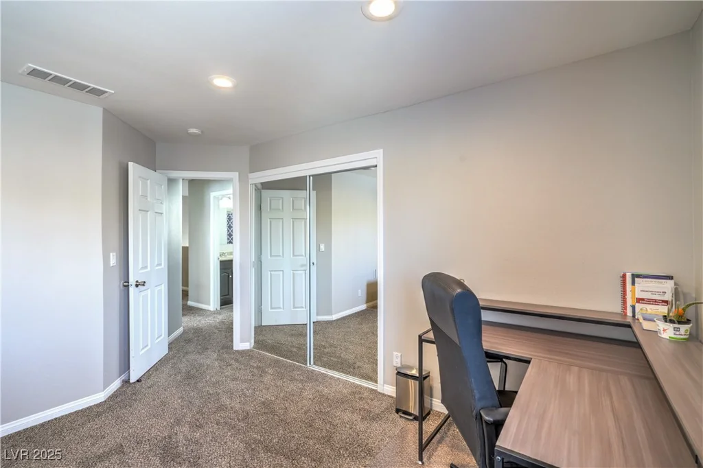 9520 Wooden Pier, Las Vegas, NV 89117