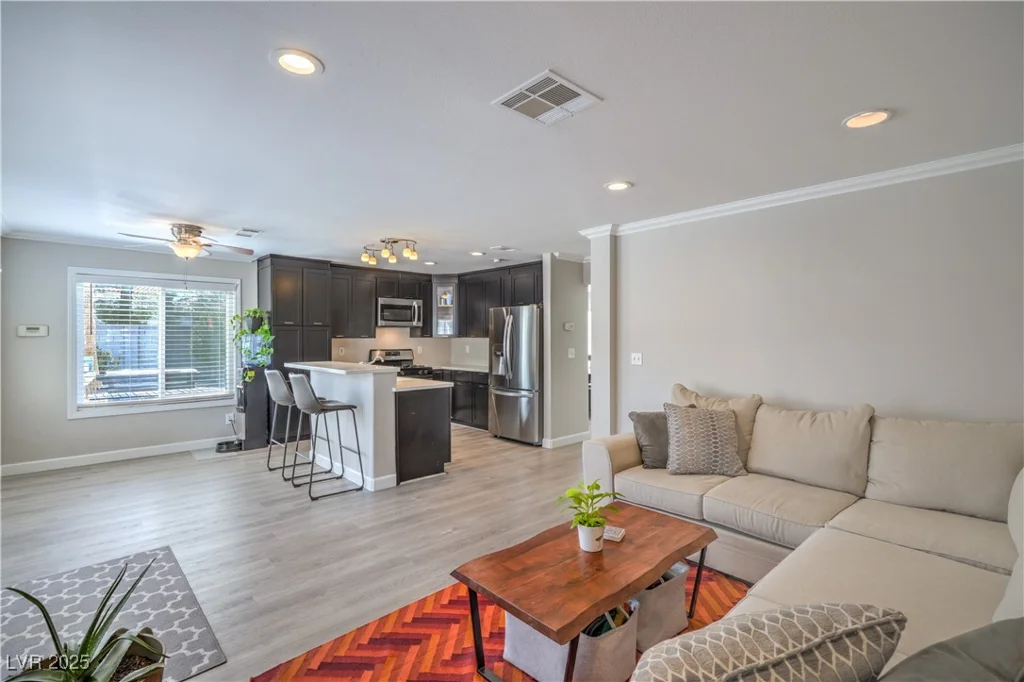9520 Wooden Pier, Las Vegas, NV 89117