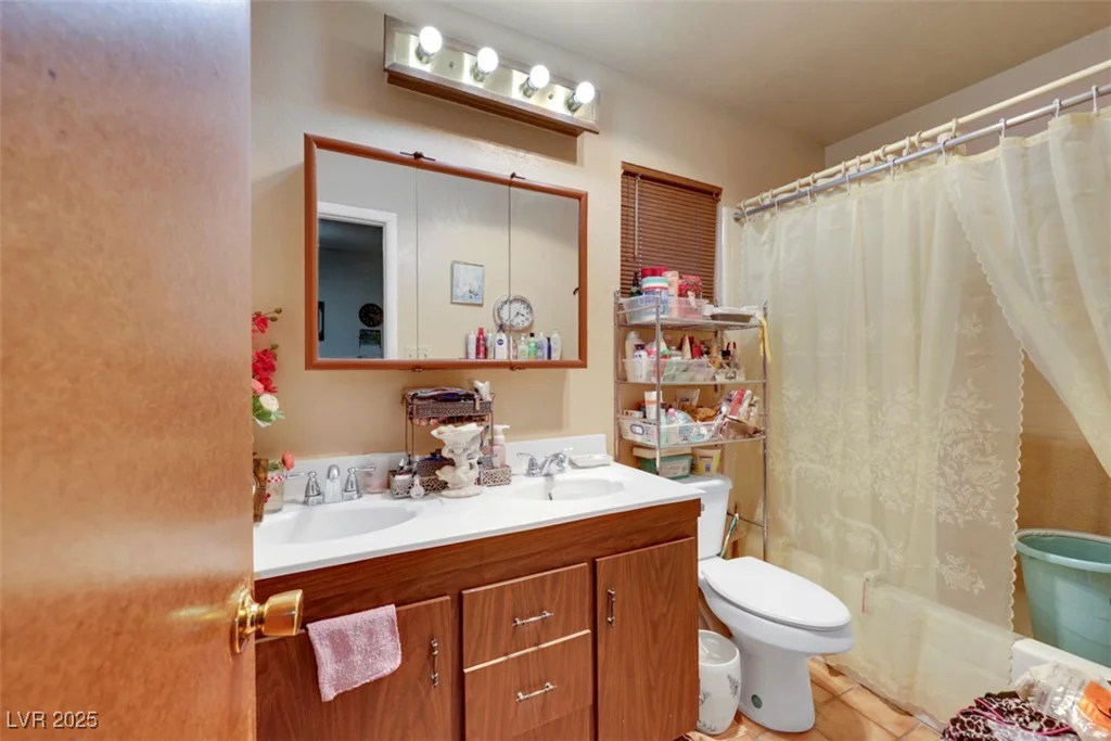 2621 Tonopah, North Las Vegas, NV 89030
