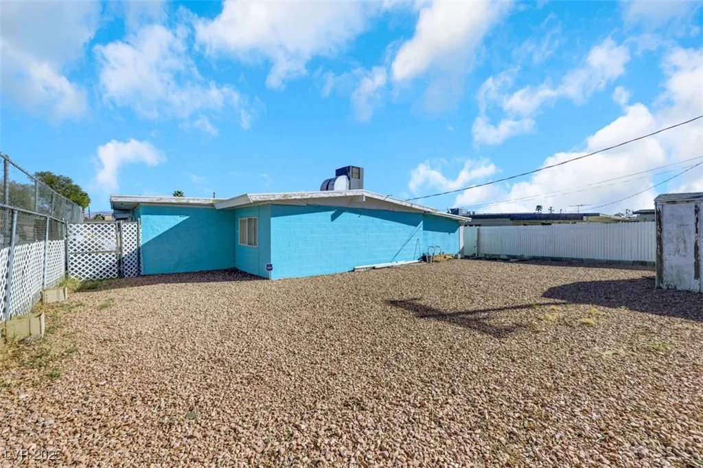 2621 Tonopah, North Las Vegas, NV 89030