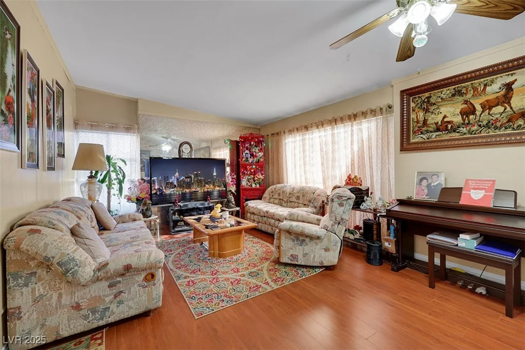 2621 Tonopah, North Las Vegas, NV 89030
