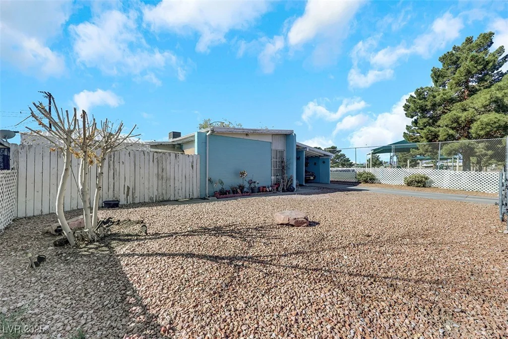 2621 Tonopah, North Las Vegas, NV 89030