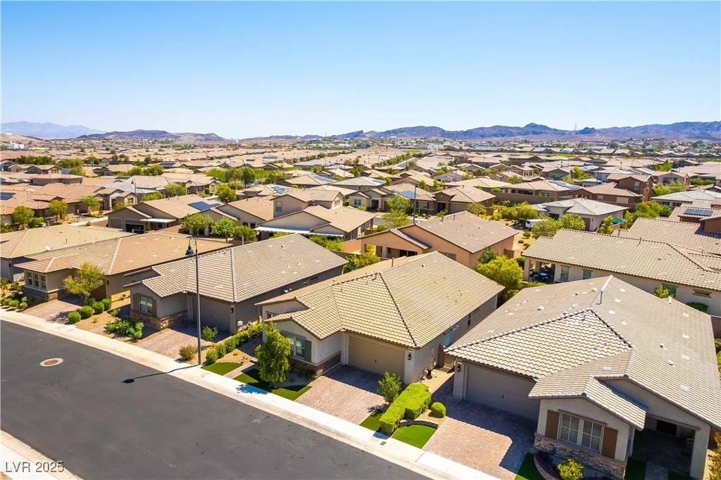664 Otter Brook, Henderson, NV 89011