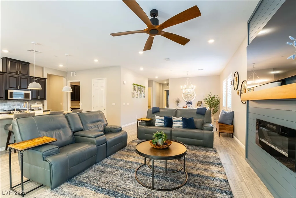 664 Otter Brook, Henderson, NV 89011
