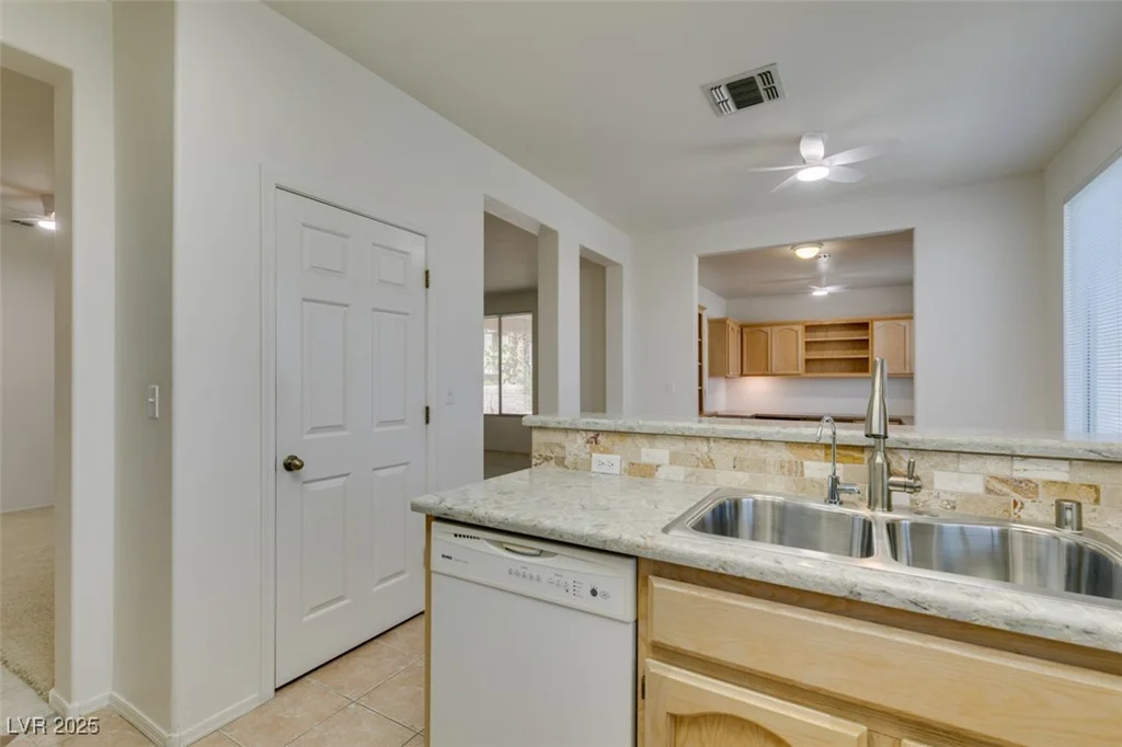 429 Vinewood, Henderson, NV 89012