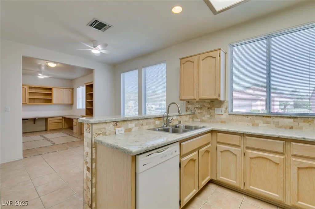 429 Vinewood, Henderson, NV 89012