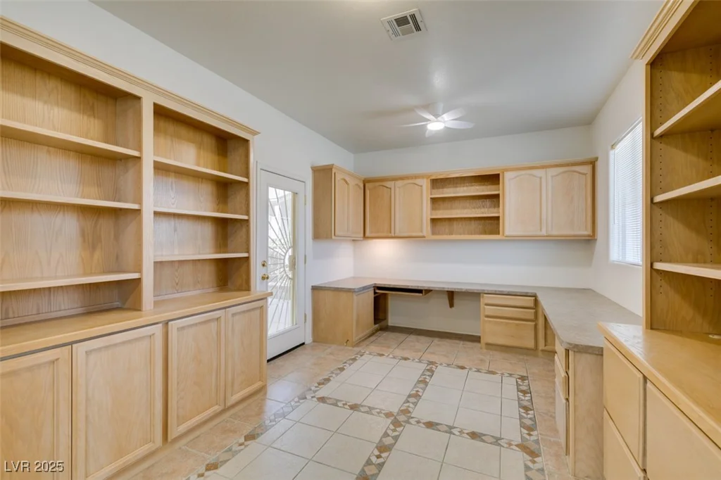 429 Vinewood, Henderson, NV 89012
