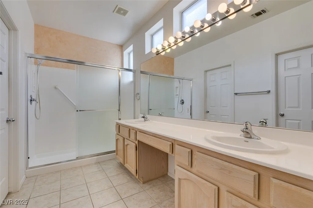 429 Vinewood, Henderson, NV 89012