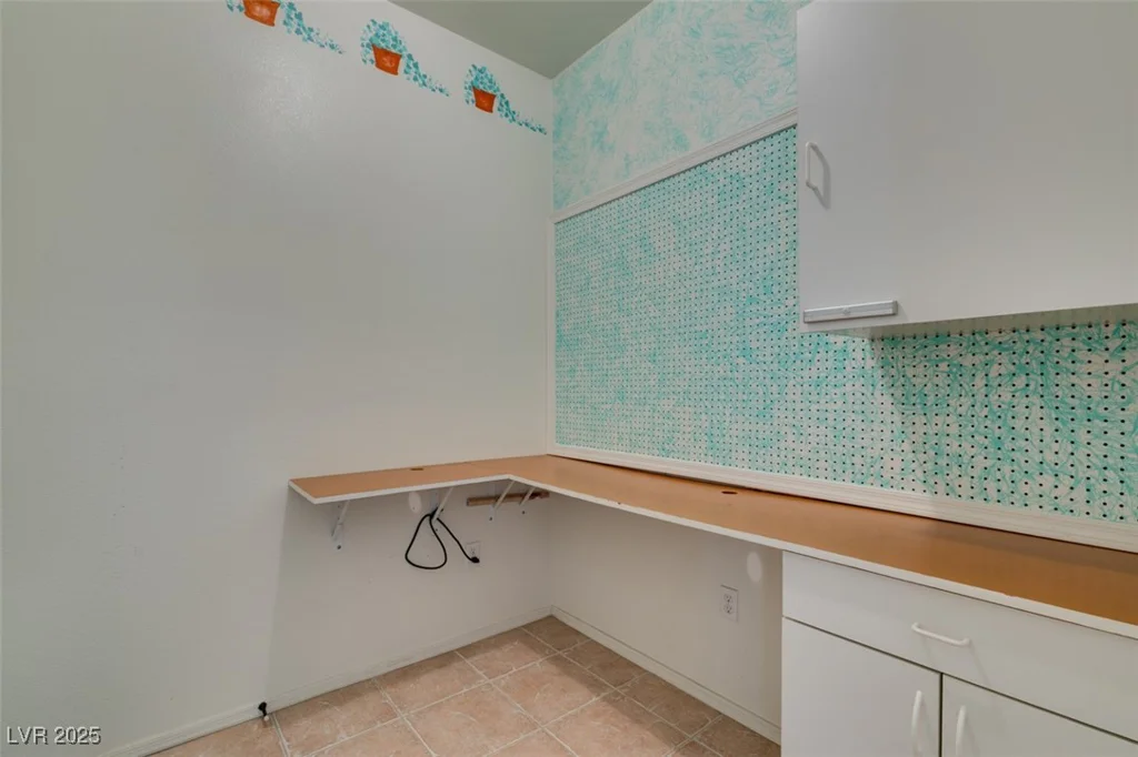 429 Vinewood, Henderson, NV 89012