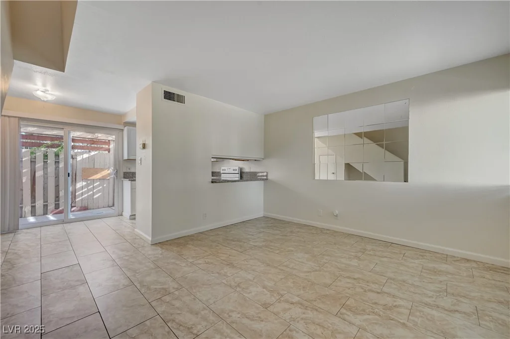 4770 Topaz, Las Vegas, NV 89121