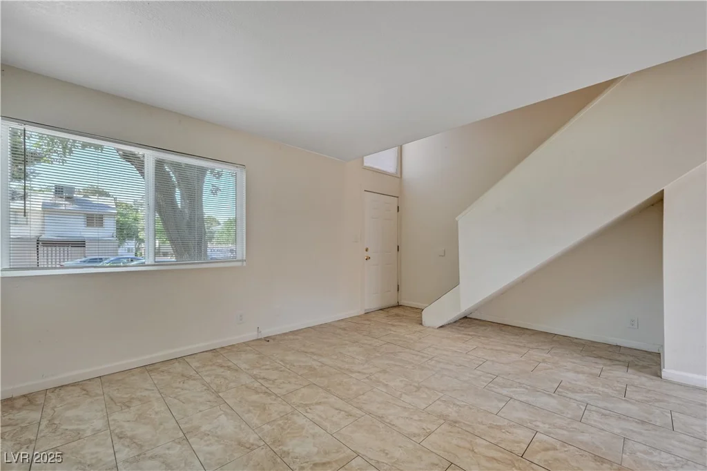 4770 Topaz, Las Vegas, NV 89121